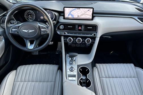 2023 Genesis G70 3.3T RWD