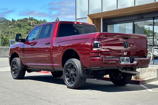 2023 RAM 2500 Laramie Crew Cab 4x4 6'4' Box