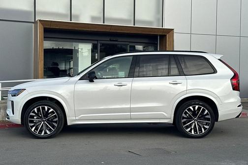 2026 Volvo XC90 B6 Ultra Dark Theme 7-Seater