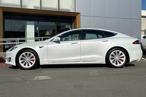 2020 Tesla Model S Performance
