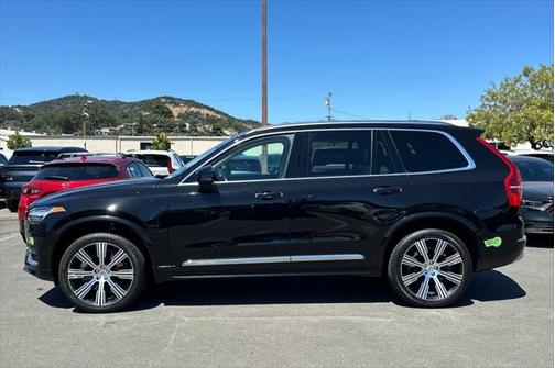 2022 Volvo XC90 Recharge Plug-In Hybrid T8 Inscription 6 Passenger