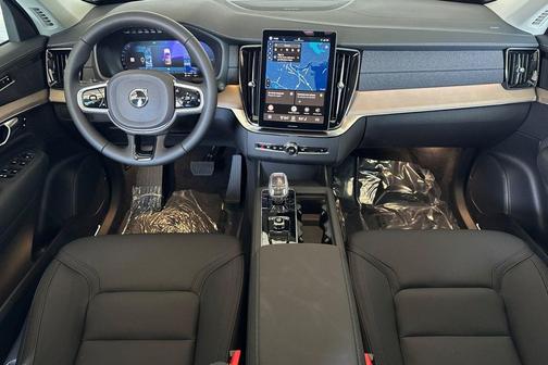 Onyx Black Metallic 2026 Volvo XC90 Plug-In Hybrid Plus, T8 AWD, Electric/Gasoline, Bright, 7 Seats