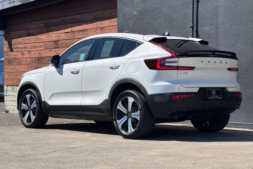 Crystal White Metallic 2023 Volvo C40 Recharge Pure Electric Twin Plus