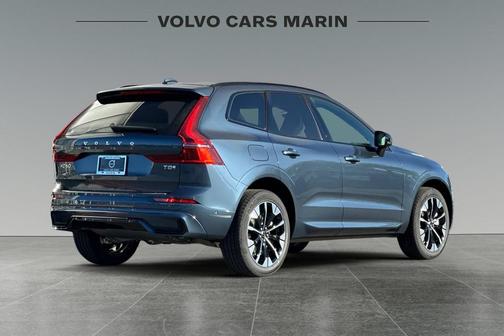 2026 Volvo XC60 Plug-In Hybrid T8 Plus