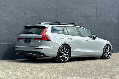Vapor Grey Metallic 2025 Volvo V60 Plug-In Hybrid Polestar
