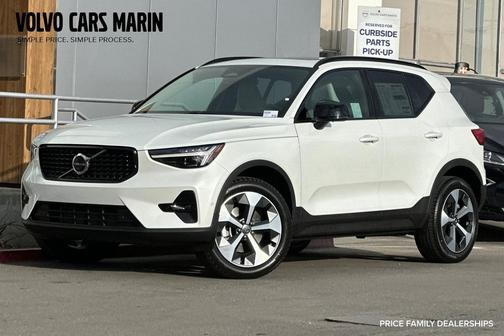 2026 Volvo XC40 B4 Plus