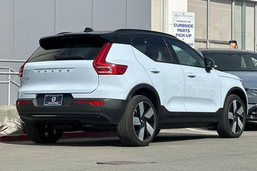 2025 Volvo EX40 Ultra, Twin Motor, Fully electric