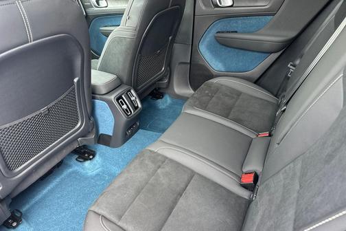 2025 Volvo EX40 Ultra, Twin Motor, Fully electric