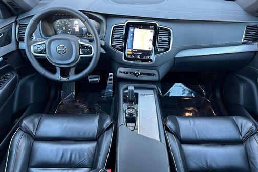 2022 Volvo XC90 Recharge Plug-In Hybrid T8 R-Design 7 Passenger