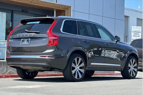 2024 Volvo XC90 B5 Plus Bright Theme