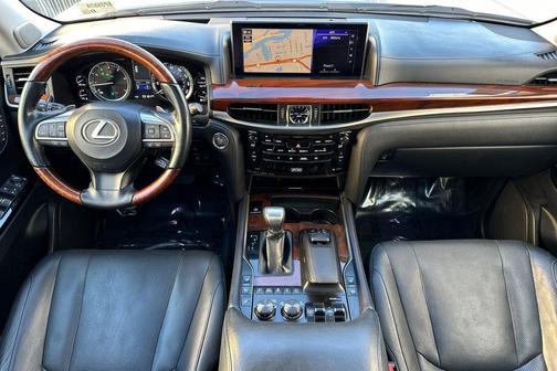 2017 Lexus LX 570 Base