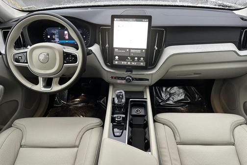 2026 Volvo XC60 B5 Ultra