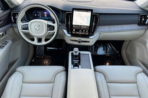 2026 Volvo XC90 Plug-In Hybrid Ultra, T8 AWD, Electric/Gasoline, Bright, 7 Seats