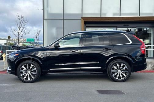 2025 Volvo XC90 B6 Plus 7-Seater