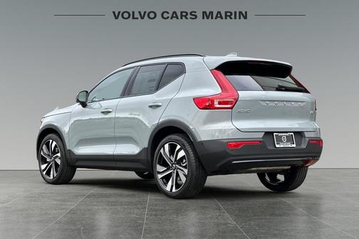 2026 Volvo XC40 B5 Ultra