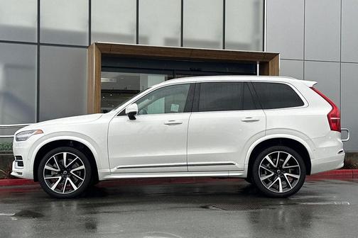 2023 Volvo XC90 B6 Plus 6-Seater
