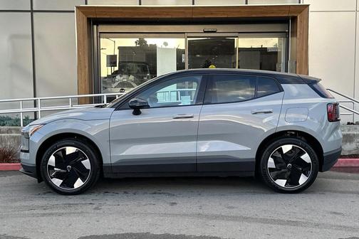 2026 Volvo EX30 Plus Twin Motor Performance, Fully electric