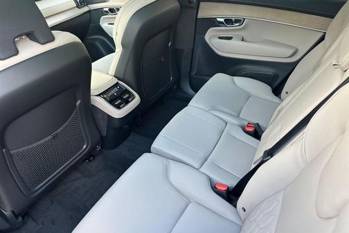 2026 Volvo XC90 B6 Plus 7-Seater