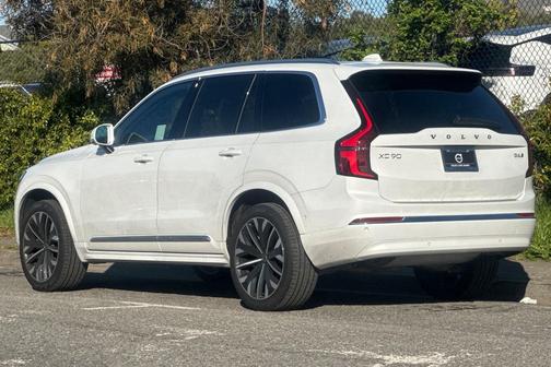 2026 Volvo XC90 B6 Plus 7-Seater