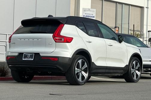 2023 Volvo XC40 Recharge Pure Electric Twin Plus