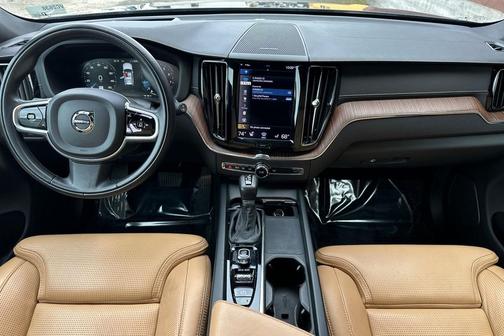 2021 Volvo XC60 T5 Inscription