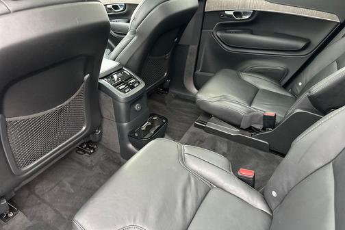 2021 Volvo XC90 Recharge Plug-In Hybrid T8 Inscription 6 Passenger