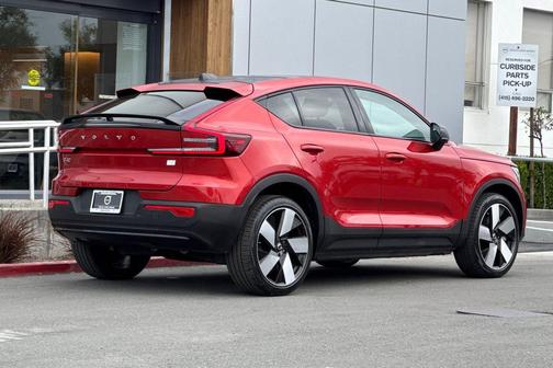 Fusion Red Metallic 2023 Volvo C40 Recharge Pure Electric Twin Ultimate