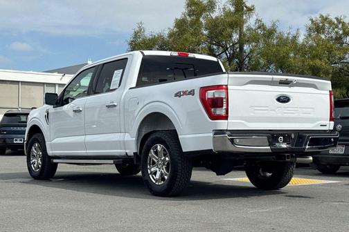 Oxford White 2023 Ford F-150 Lariat