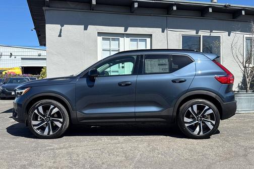 Denim Blue 2026 Volvo XC40 Plus, B5 AWD Gas (mild hybrid), Dark