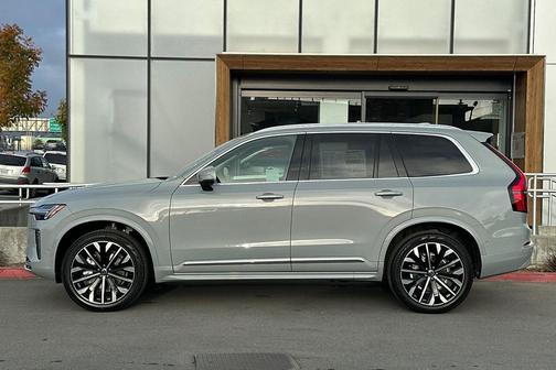 2026 Volvo XC90 B6 Plus 6-Seater