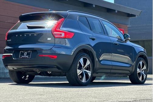 2022 Volvo XC40 Recharge Pure Electric P8 Twin Plus