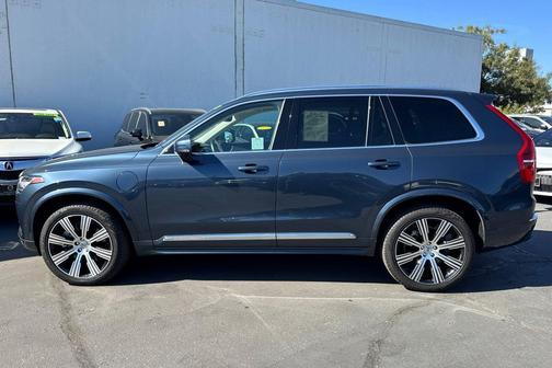 2024 Volvo XC90 Recharge Plug-In Hybrid T8 Plus Bright Theme 7-Seater