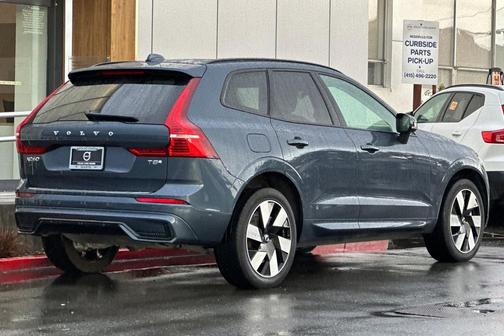 2020 Volvo XC90 Hybrid T8 Momentum 7 Passenger