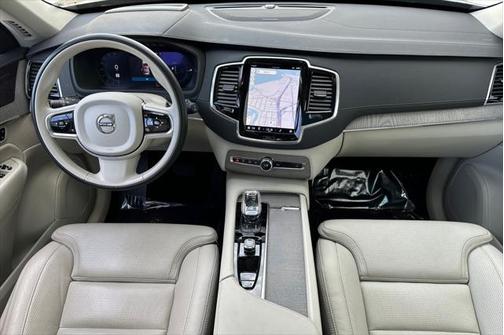 2025 Volvo XC90 Plug-In Hybrid T8 Ultra 7-Seater