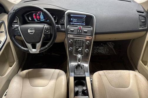 Ice White 2015 Volvo XC60 T5 Premier