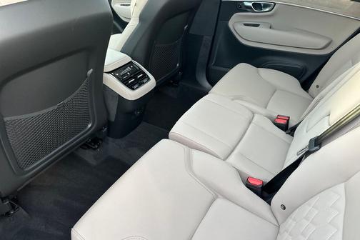 2026 Volvo XC90 Plus, B6 AWD Gas (mild hybrid), Gasoline, Bright, 7 Seats