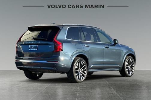 2026 Volvo XC90 B6 Plus 6-Seater