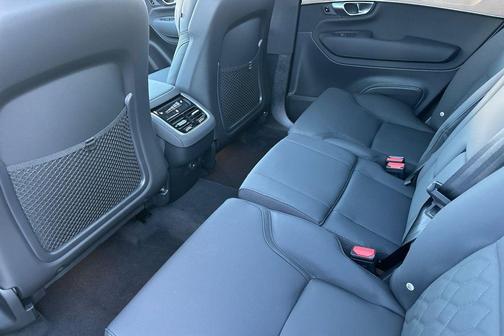 2026 Volvo XC90 Plus, B5 AWD Gas (mild hybrid), Gasoline, Bright, 7 Seats