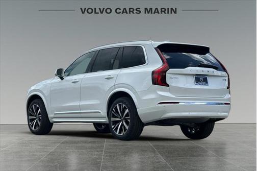 2025 Volvo XC90 B5 Core