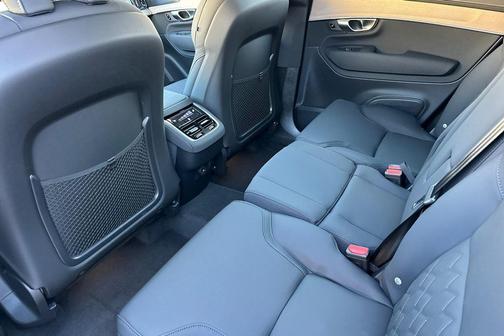 2026 Volvo XC90 Plus, B5 AWD Gas (mild hybrid), Gasoline, Bright, 7 Seats