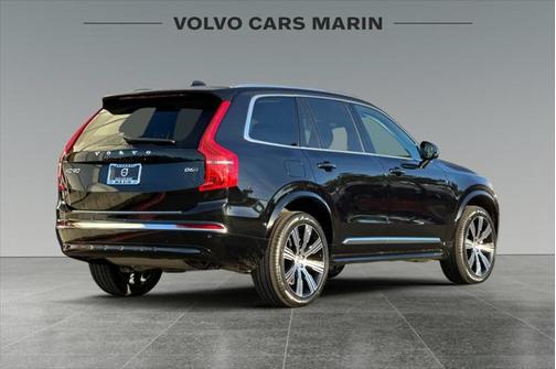 2025 Volvo XC90 B6 Plus 7-Seater