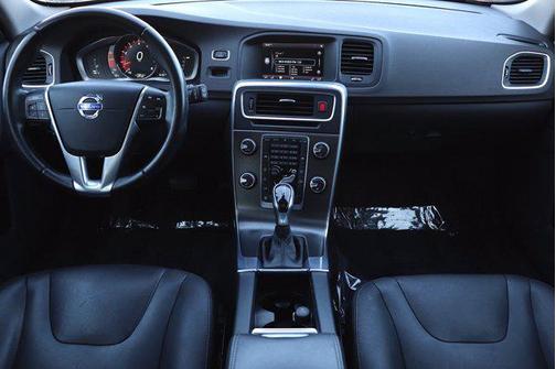 2015 Volvo V60 T5 Premier Plus