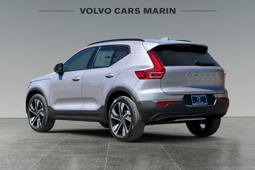 2026 Volvo XC40 B5 Ultra
