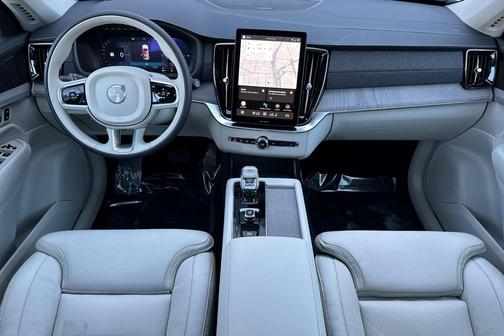 2026 Volvo XC90 Plug-In Hybrid T8 Ultra 7-Seater