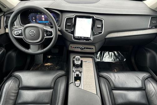 2023 Volvo XC90 Recharge Plug-In Hybrid T8 Ultimate Bright Theme 7-Seater