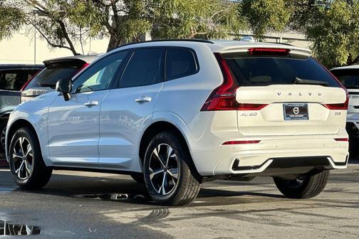 2026 Volvo XC60 B5 Core