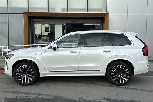 Crystal White Pearl 2026 Volvo XC90 Plug-In Hybrid Plus, T8 AWD, Electric/Gasoline, Bright, 7 Seats