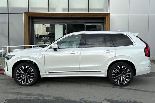2026 Volvo XC90 Plug-In Hybrid Plus, T8 AWD, Electric/Gasoline, Bright, 7 Seats