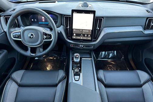 2026 Volvo XC60 Plug-In Hybrid T8 Polestar