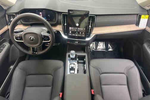 2026 Volvo XC90 B5 Plus 7-Seater